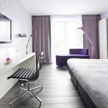 Elaya Hotel Wolfenbuettel Ehemals Rilano 24 7 Hotel ヴォルフェンビュッテル 部屋 写真
