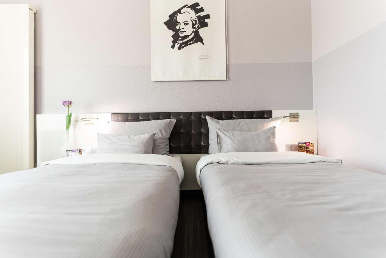 Elaya Hotel Wolfenbuettel Ehemals Rilano 24 7 Hotel ヴォルフェンビュッテル エクステリア 写真