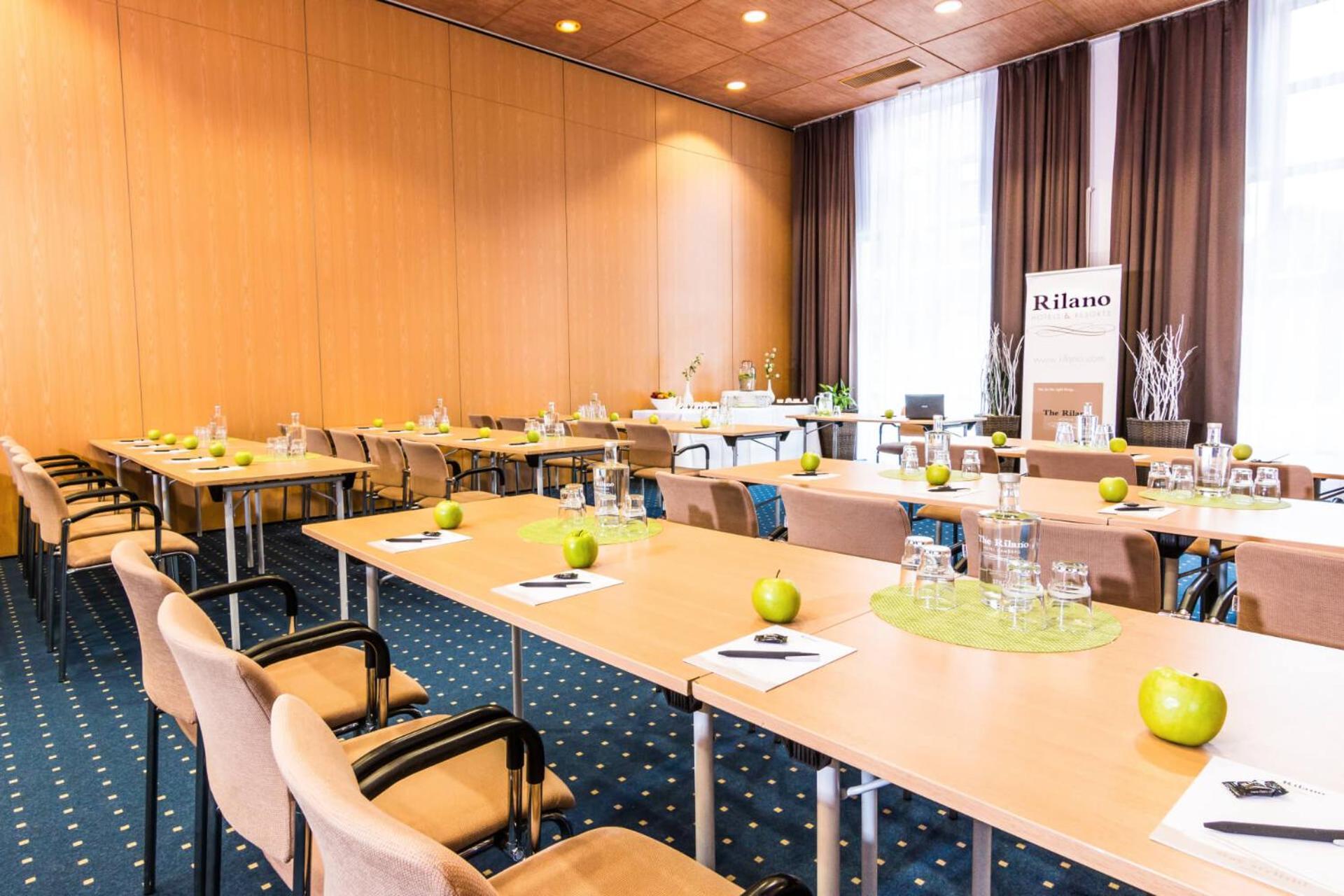 Elaya Hotel Wolfenbuettel Ehemals Rilano 24 7 Hotel ヴォルフェンビュッテル エクステリア 写真